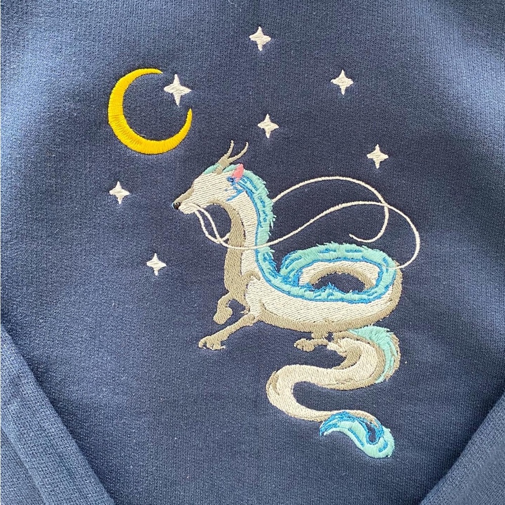Dragon Embroidered Sweatshirt - Picture 4 of 4